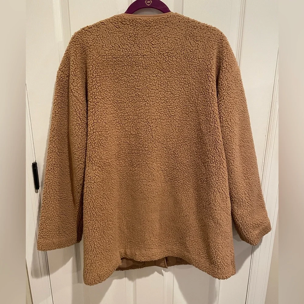 GAP Women’s Cozy Sherpa Collarless Jacket - Picture 2 of 11